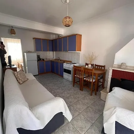 דירה Evi's House *
