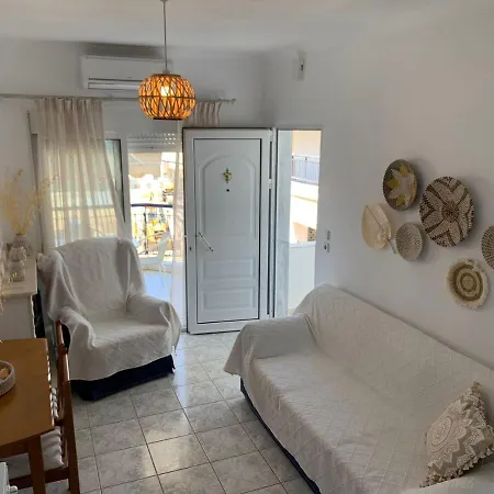 Evi's House דירה