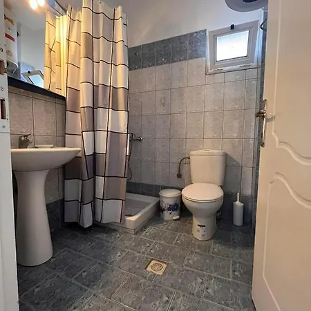 Evi's House דירה *